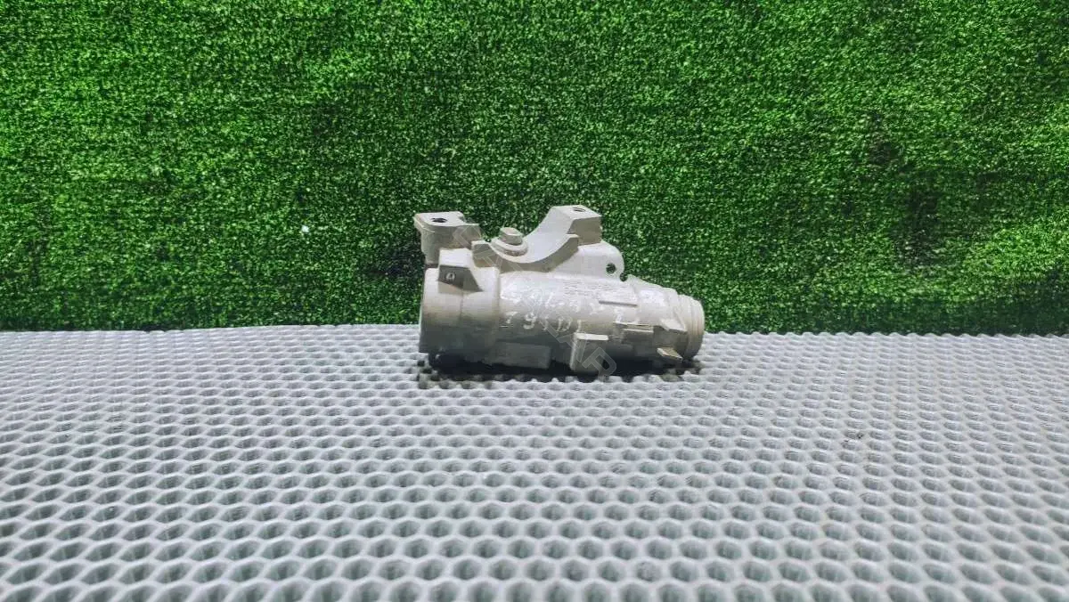 Замок зажигания 4B0905851B