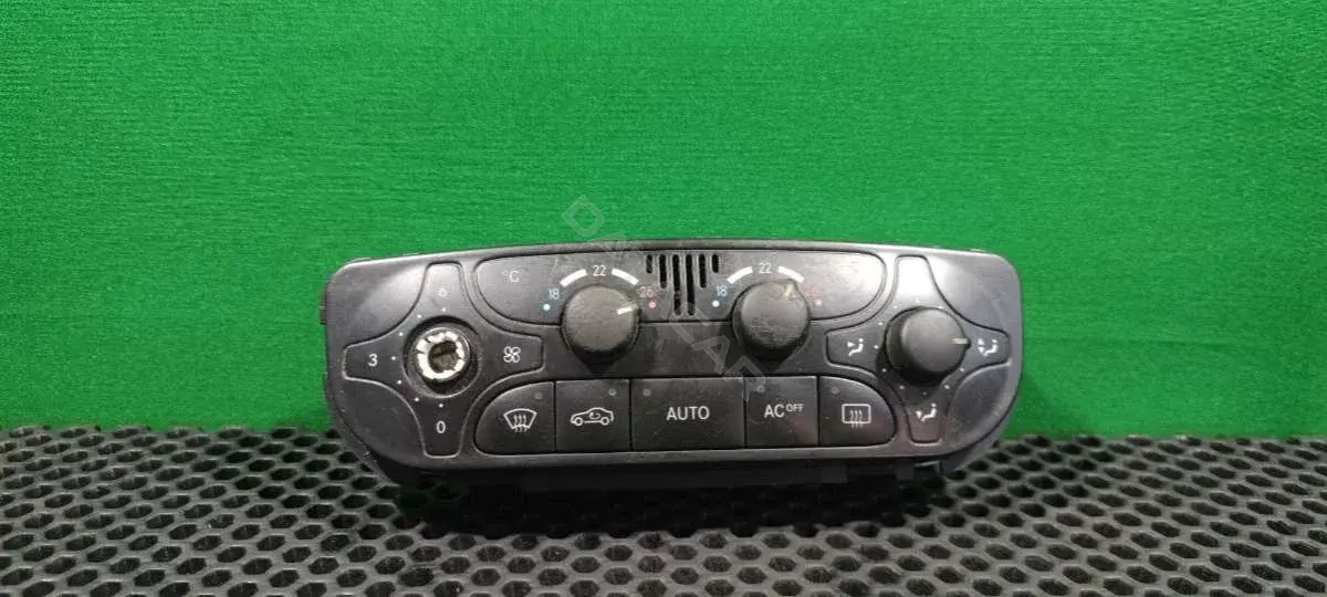 Блок управления климат-контролем A 209 830 00 85