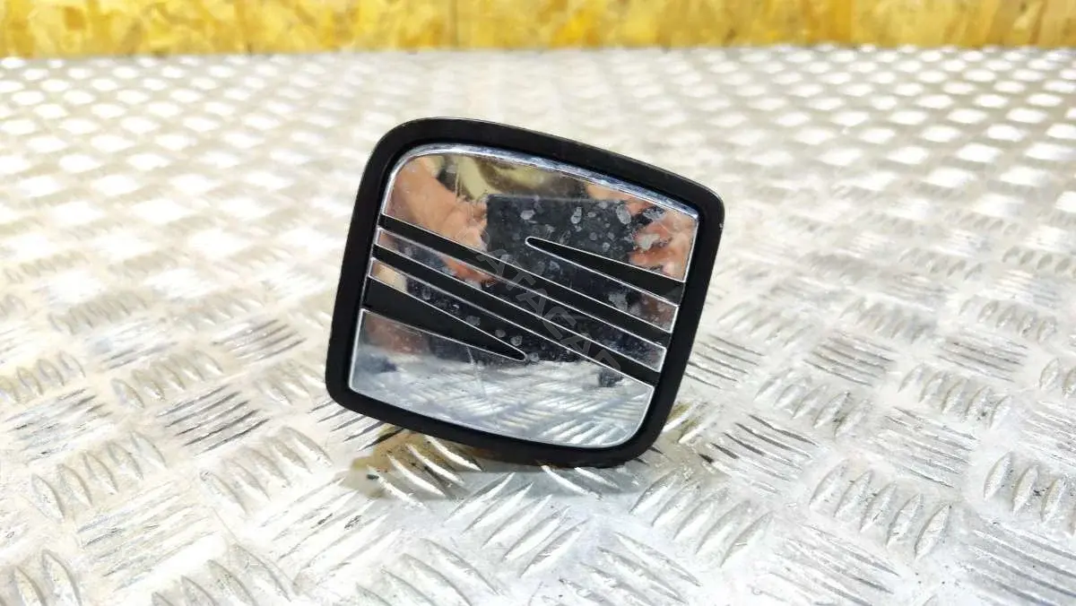 Ручка крышки багажника 6K0827565B