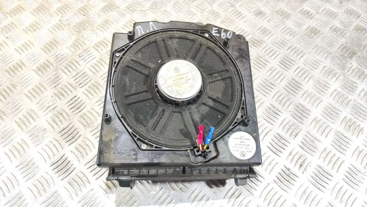 Сабвуфер 65136929100