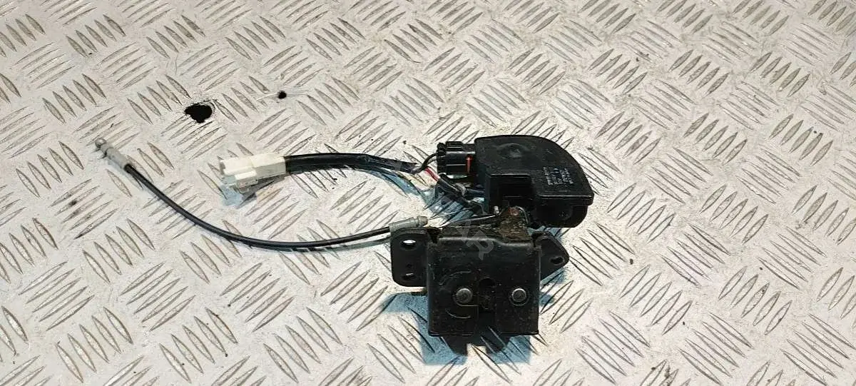 Замок крышки багажника 1015283000