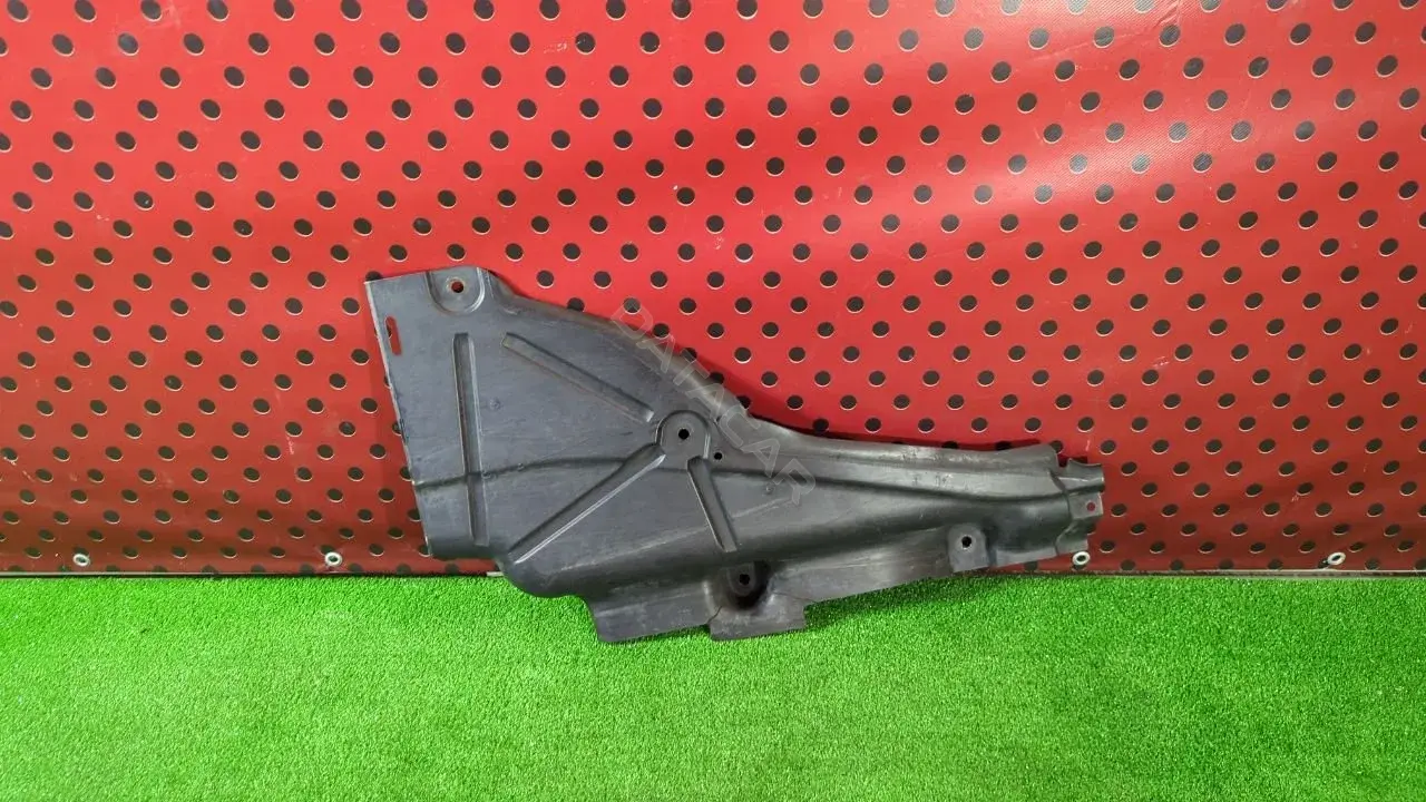 Защита днища A 164 610 05 08