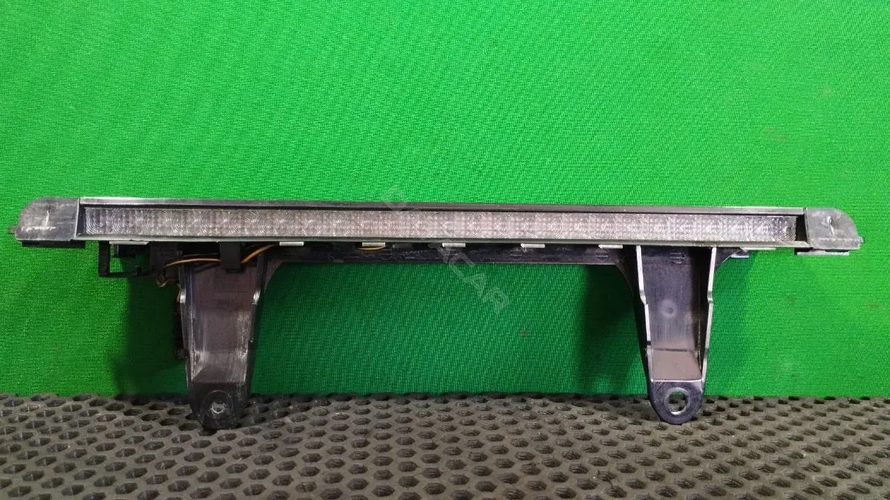Фонарь стоп сигнала 8Z0 945 097