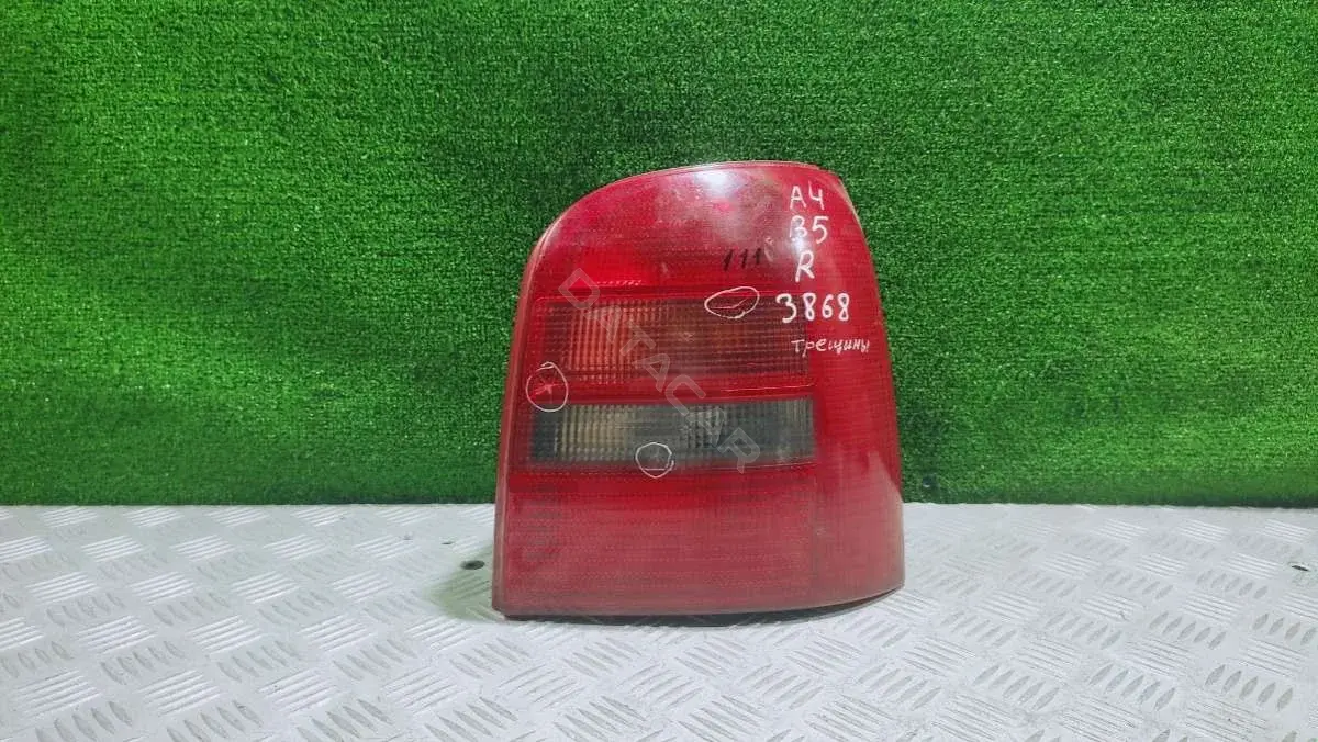 Задние фонари 8D9945095