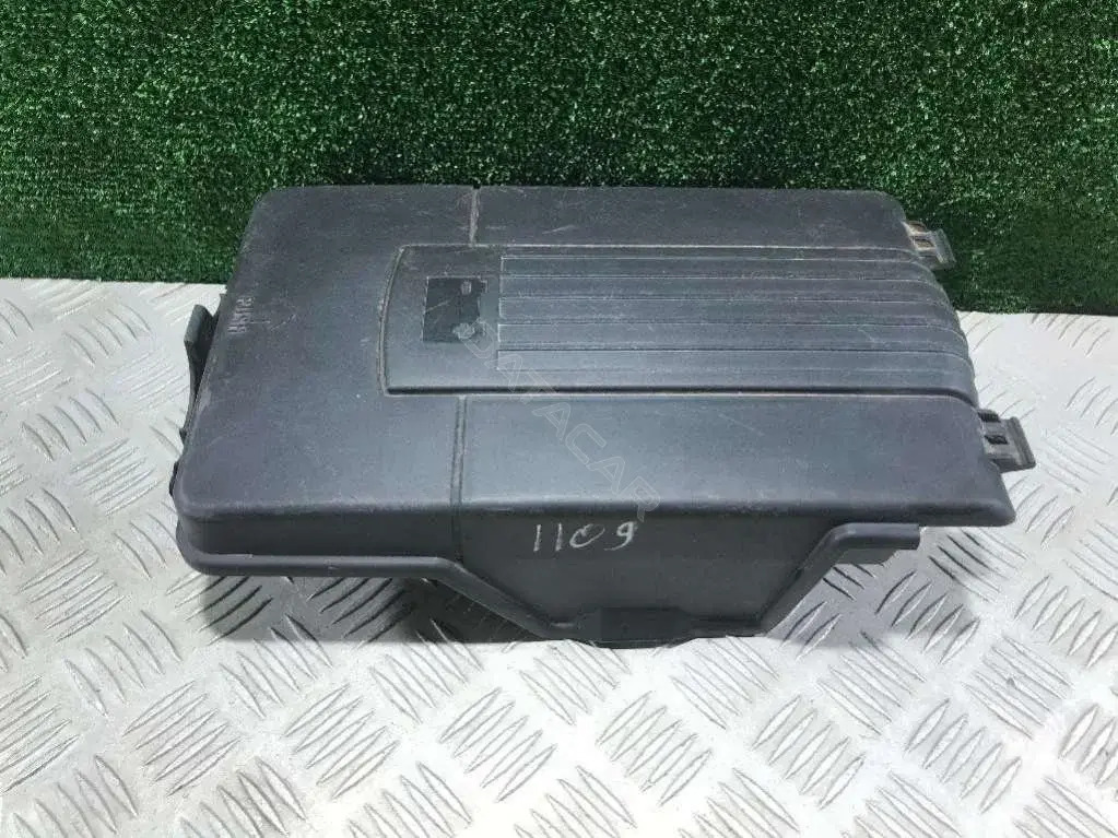 Крышка аккумулятора 3C0 915 443 A