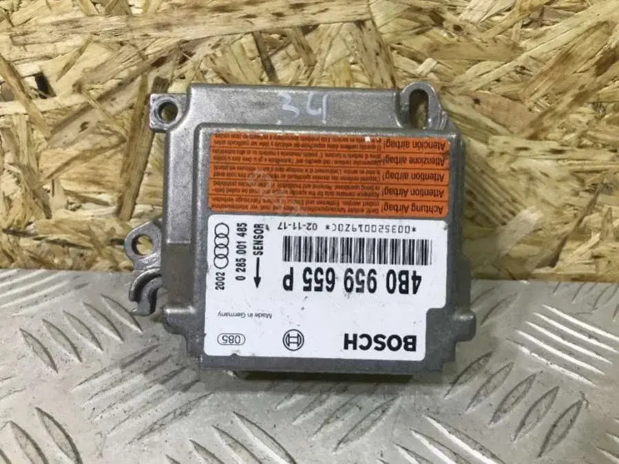 Блок управления подушками безопасности 0 285 001 485, 4B0 959 655 P
