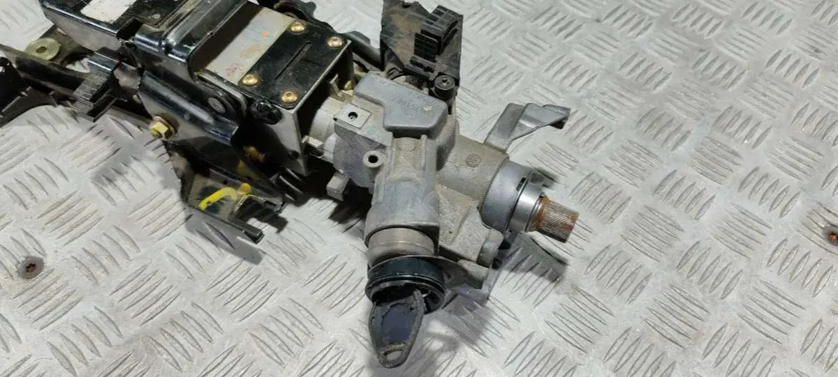 Замок зажигания 1095824, LU6751667