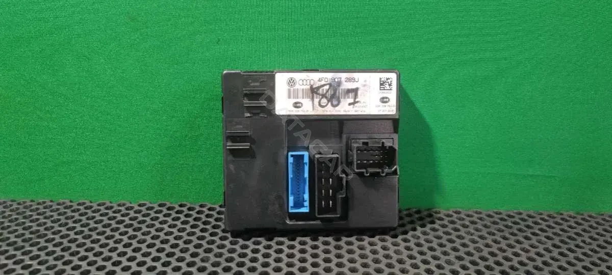 Блок комфорта 4F0 907 289J, 4F0 910 289J