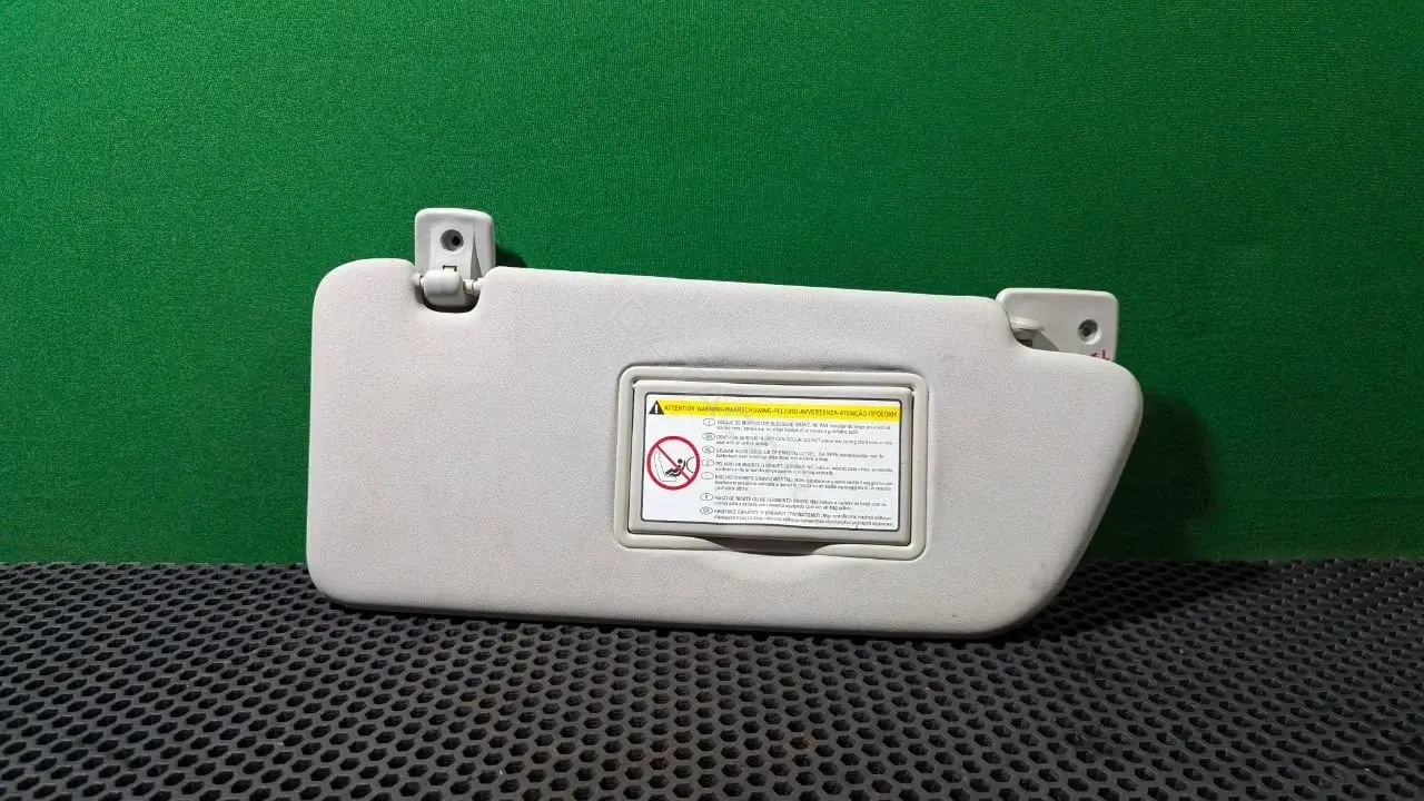 Козырек солнцезащитный 88167656