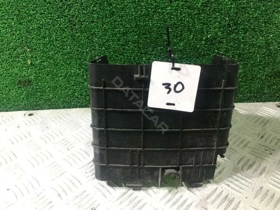 Кожух аккумулятора 3C0 915 335