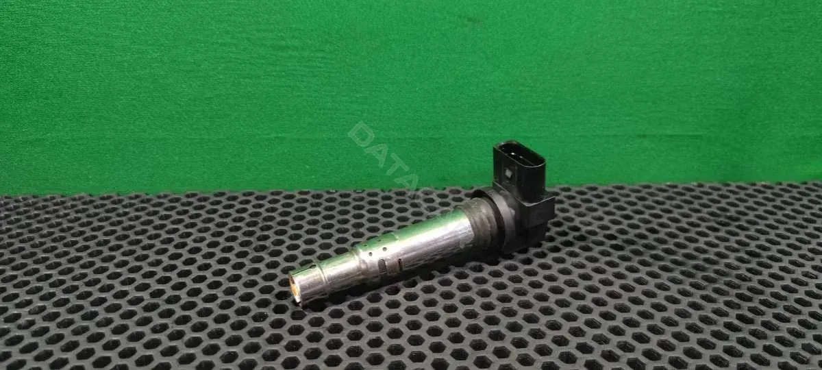 Катушка зажигания 036 905 715 E