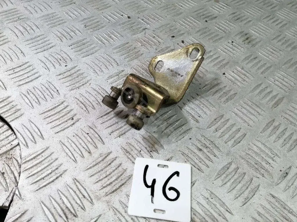 Ролик двери сдвижной 9017601047