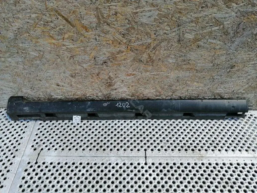 Накладка на порог 3C0853855A