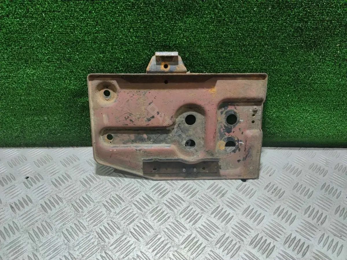 Полка аккумулятора 65901220