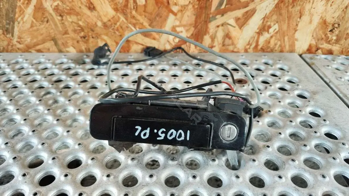 Ручка двери 4A0837205D, 8D0837207A