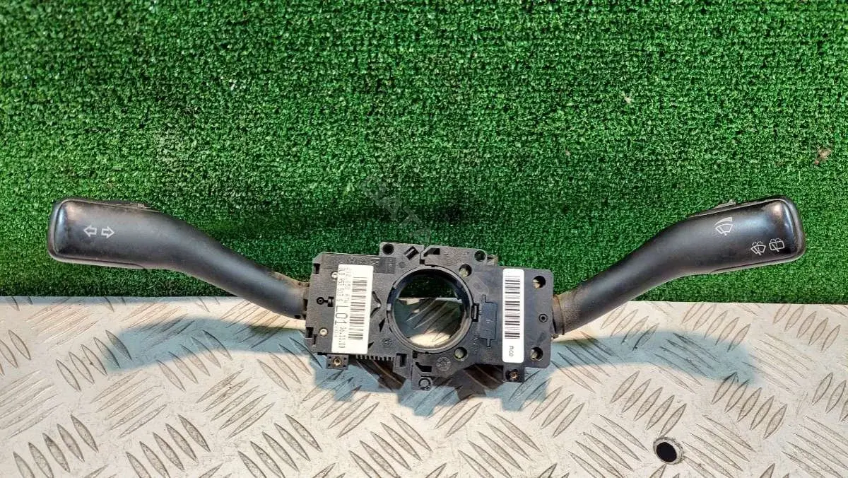 Переключатель подрулевой 8L0953513G