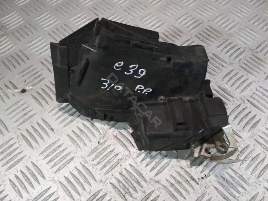 Замок двери 8235126