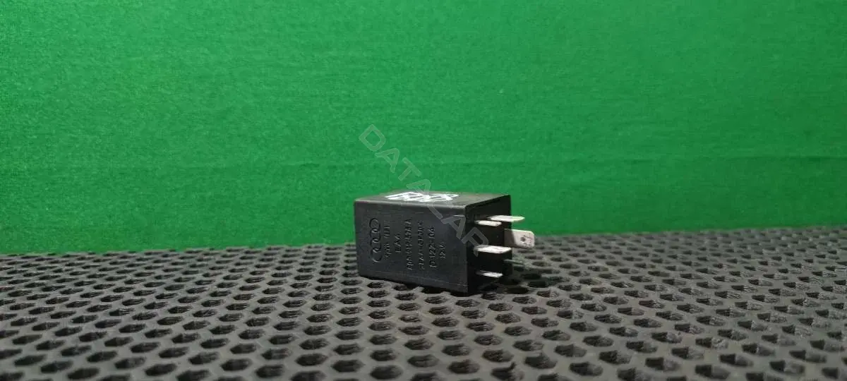 Реле вентилятора 8D0 919 578 A