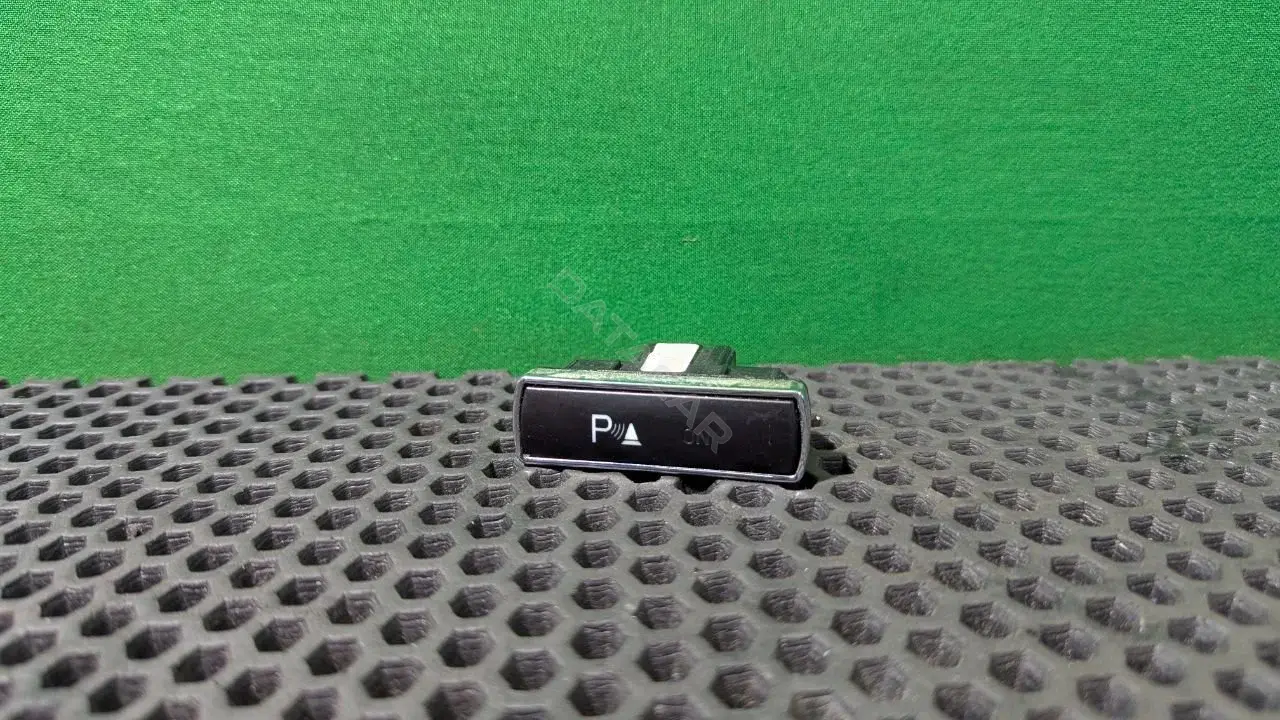 Кнопка парктроника BS7T 15A860 AB