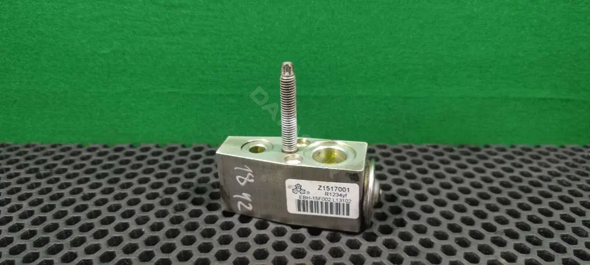 Расширительный клапан кондиционера Z1517001