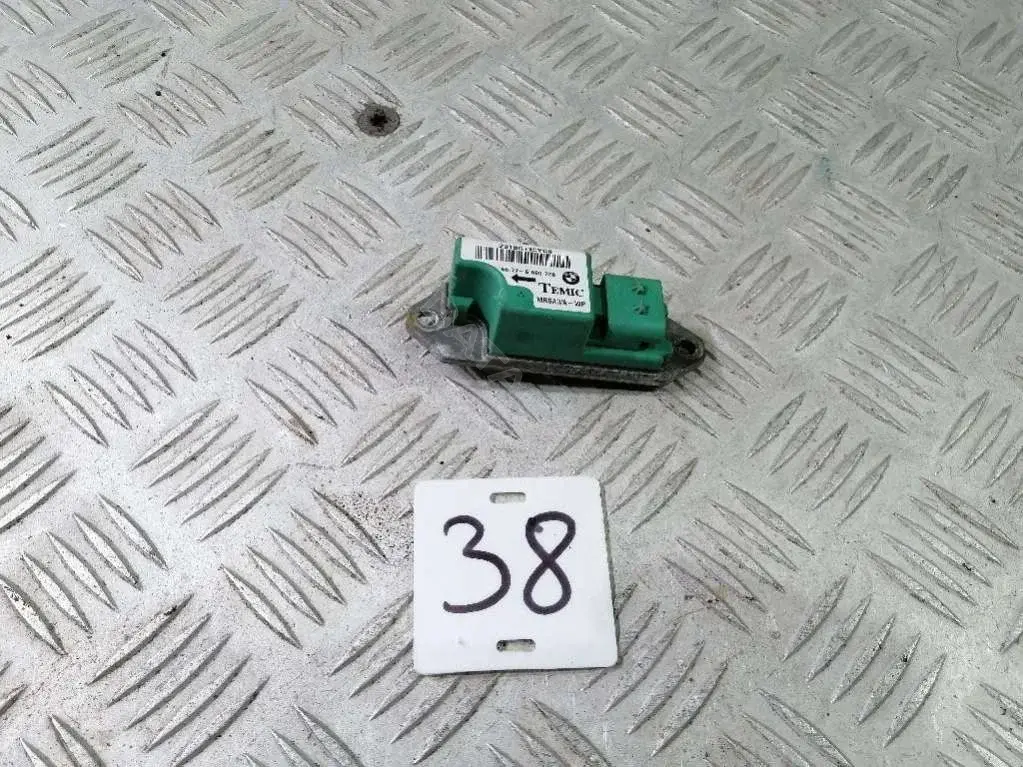 Датчик удара 65776900728