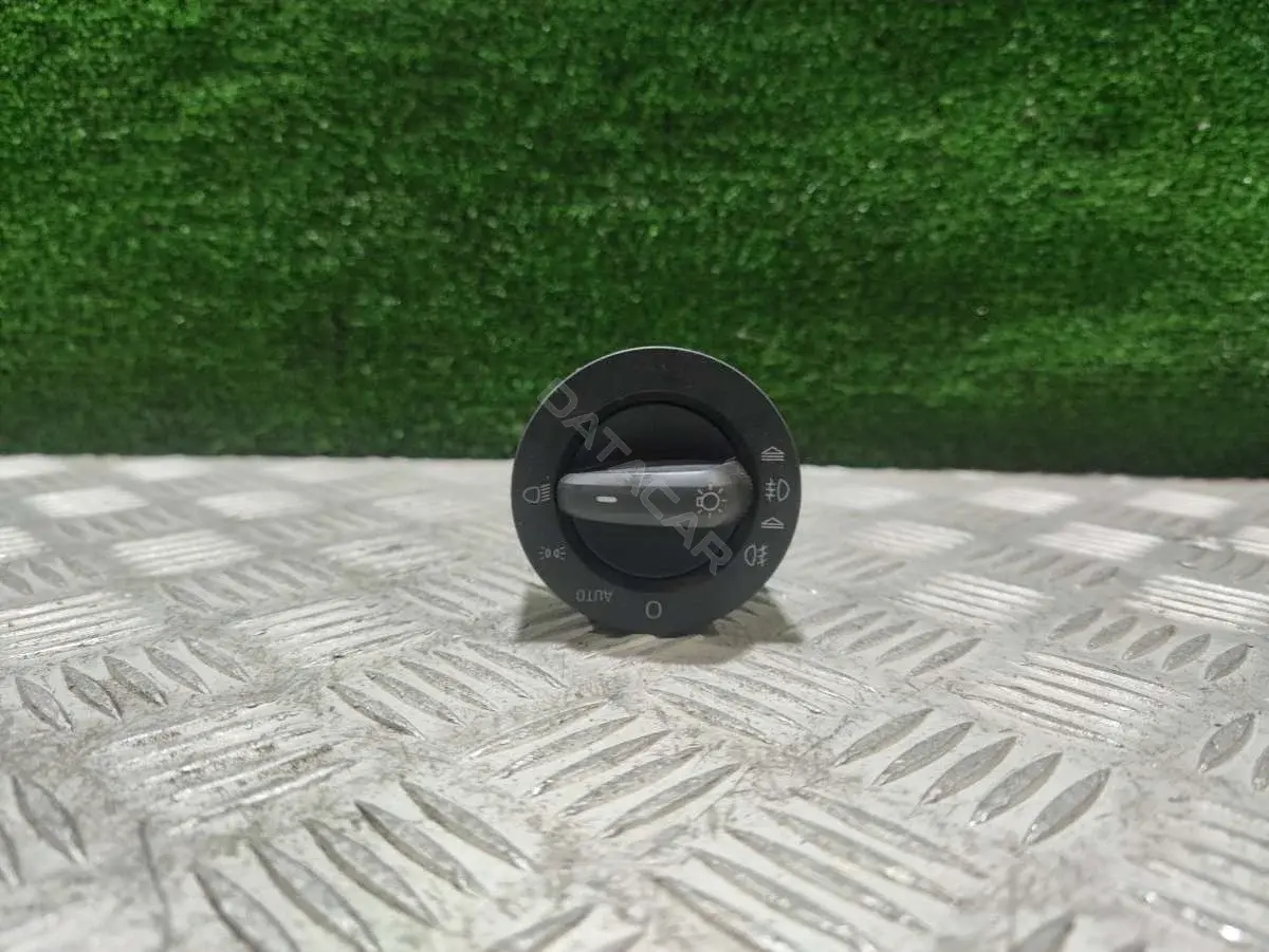 Переключатель подрулевой 4F1941531D