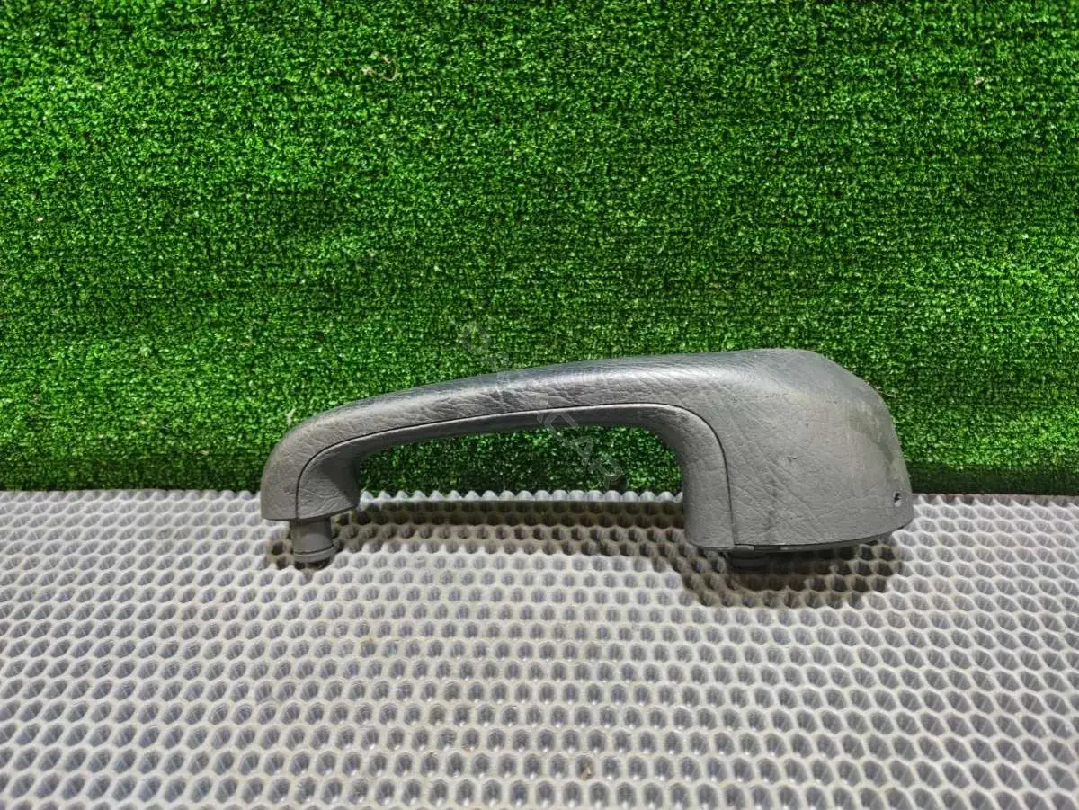 Ручка двери 4A0 867 372
