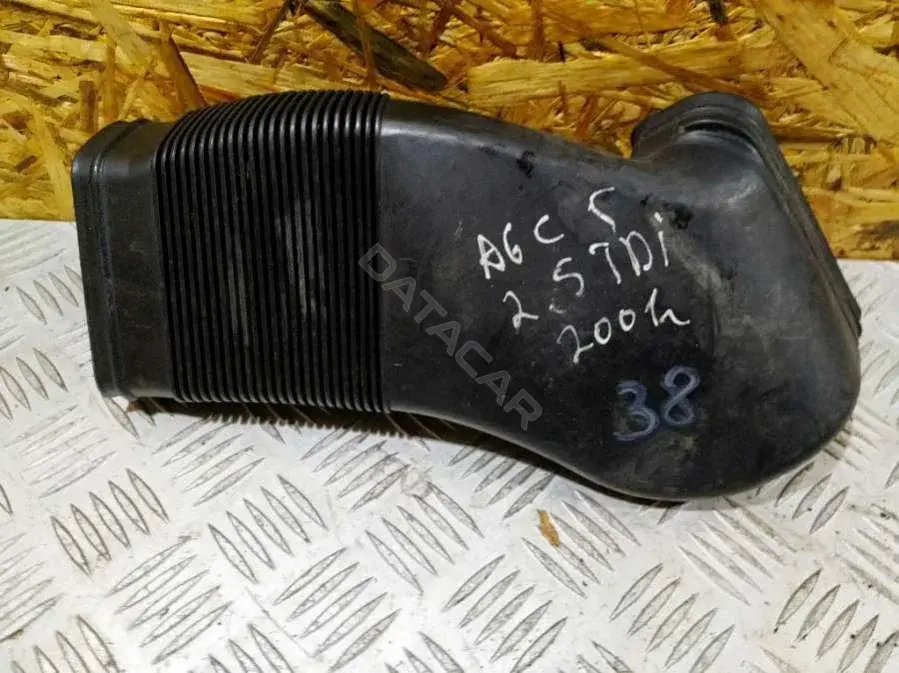 Воздушный фильтр 8D0129617E
