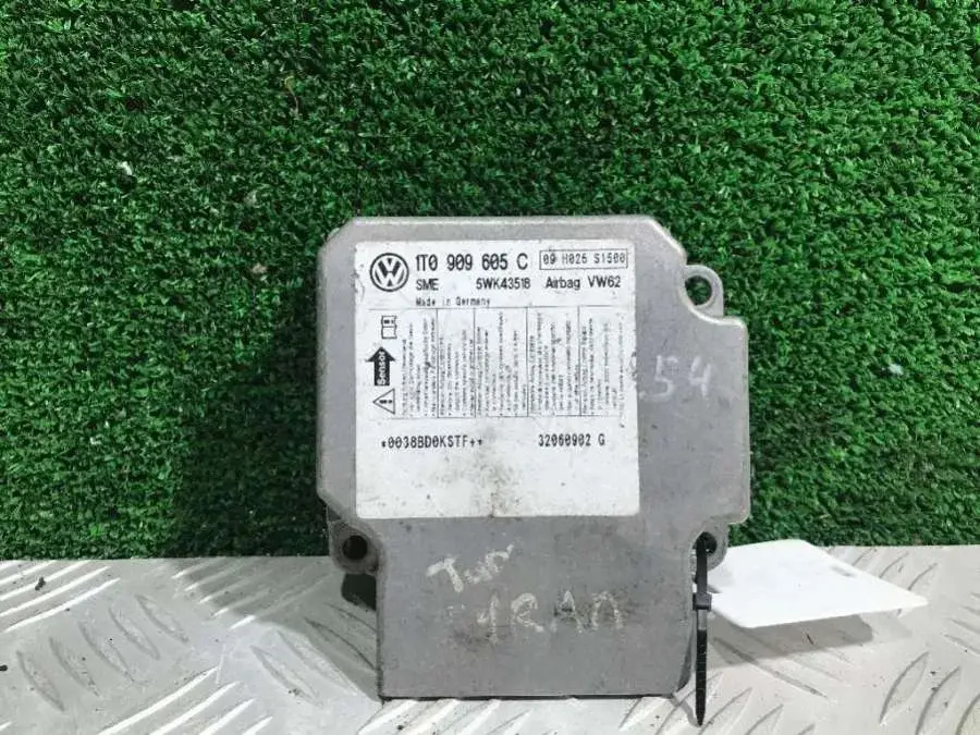 Блок управления подушками безопасности 1T0 909 605 C, 5WK43518