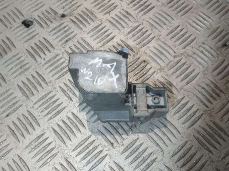 Замок зажигания A2084620330