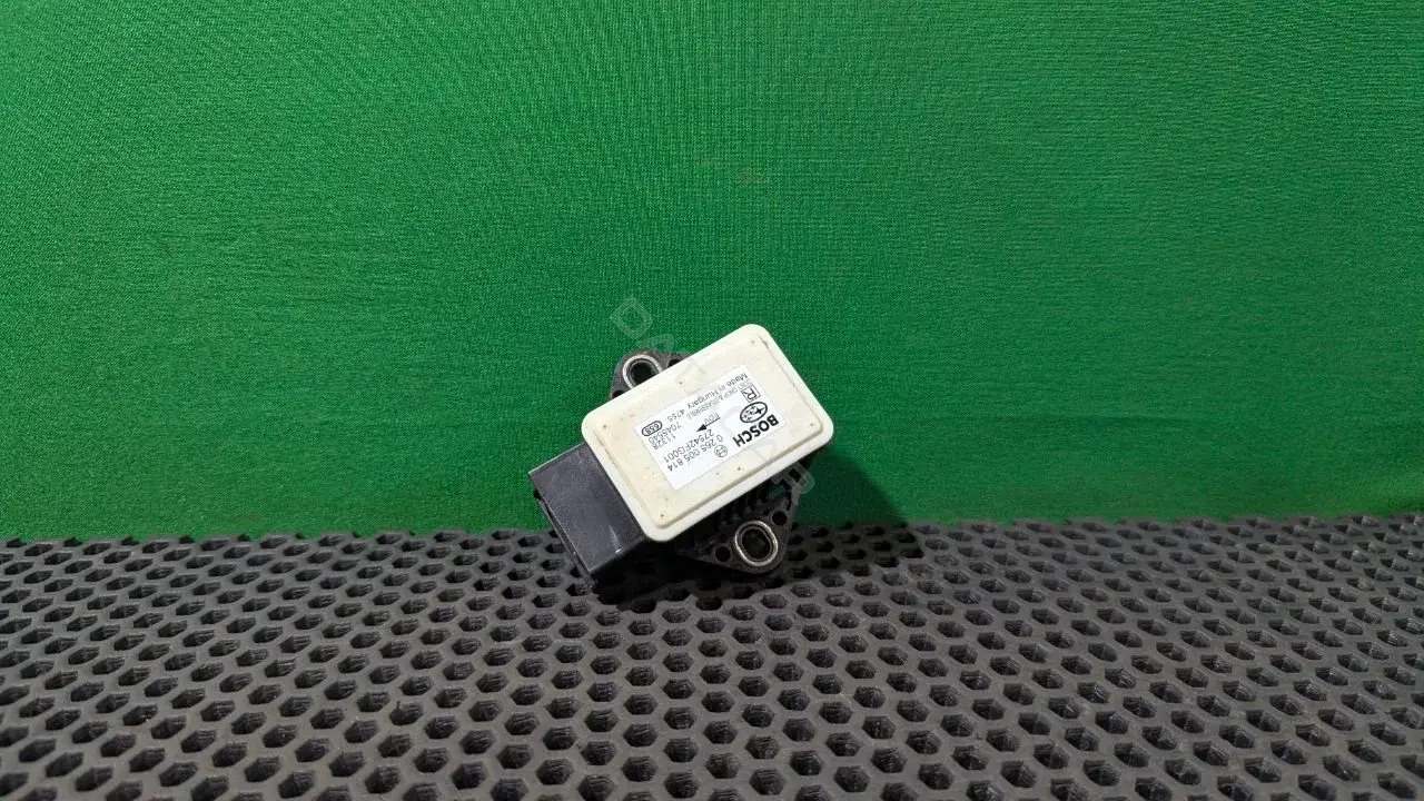 Датчик ускорения 0 265 005 814, 27542FG001