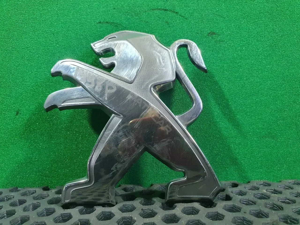 Эмблема 9673874777