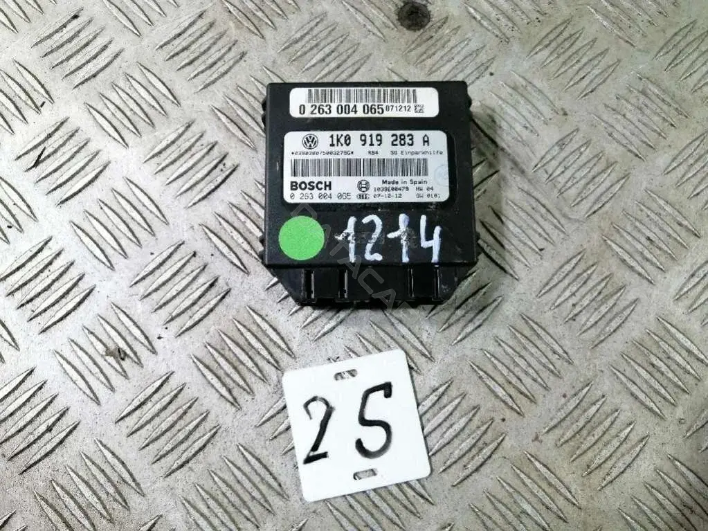 Блок управления парктрониками 0 263 004 065, 1K0919283A