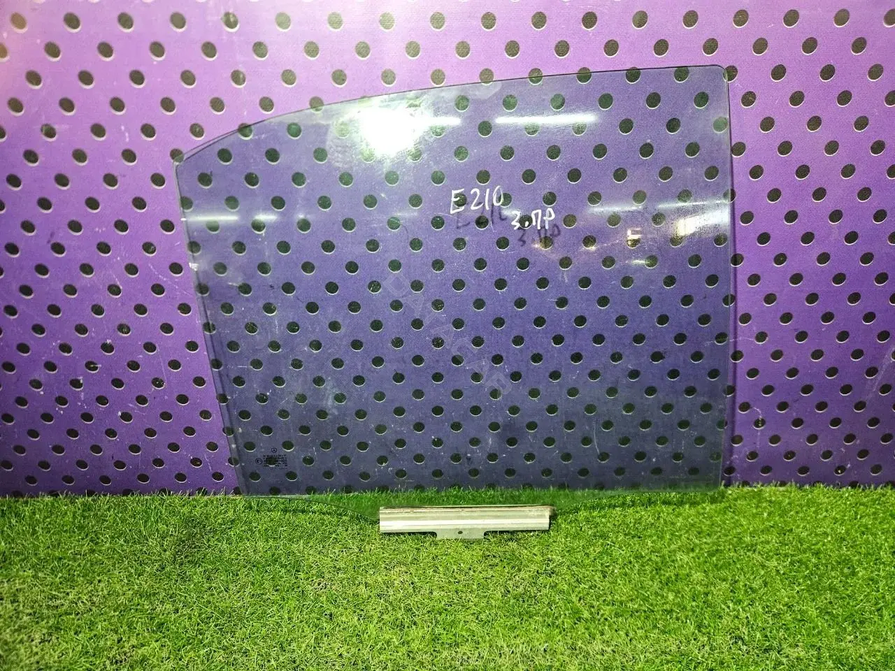 Стекло двери DOT27 M24100 AS2, E1 43R-001025