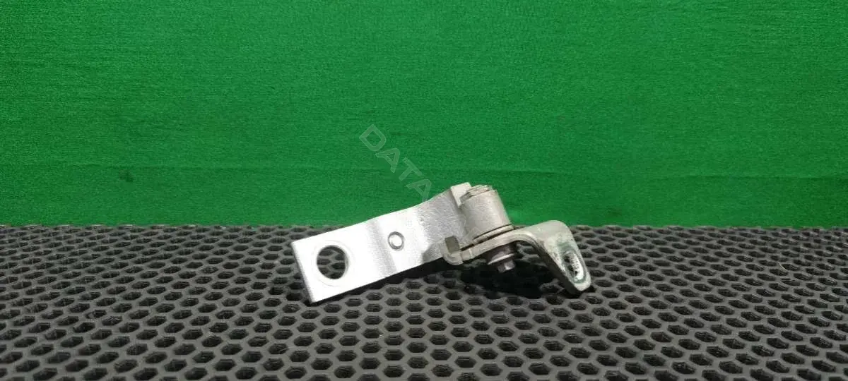 Петля двери 7S7A A26810 AC