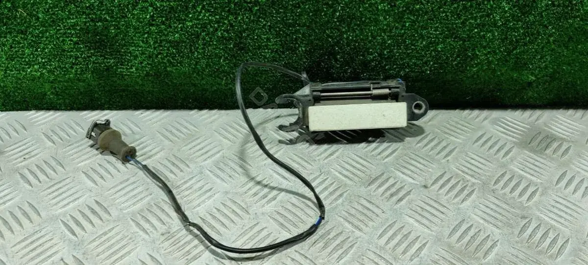 Ручка двери 4A0837206D