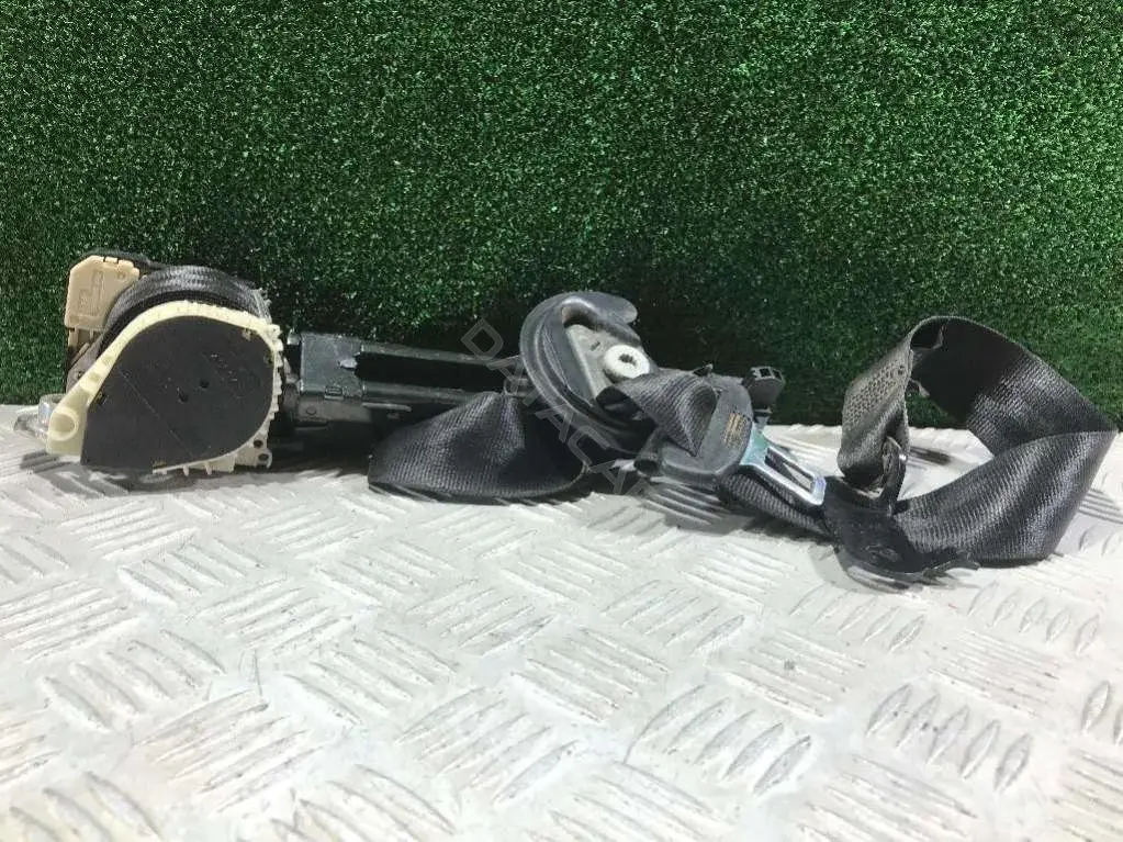 Ремень безопасности 1T0 857 806 B RAA
