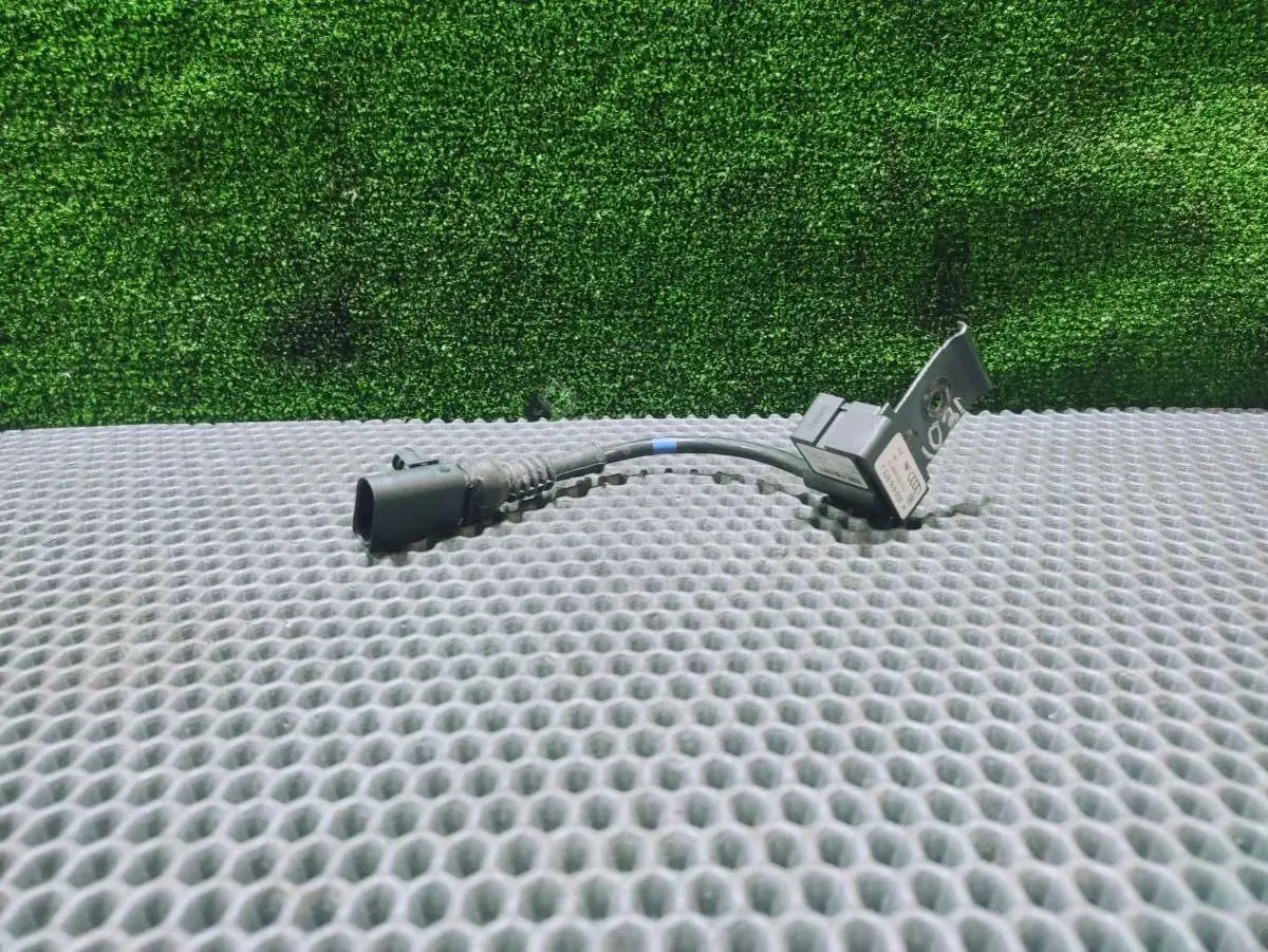Датчик ускорения 3D0616575J