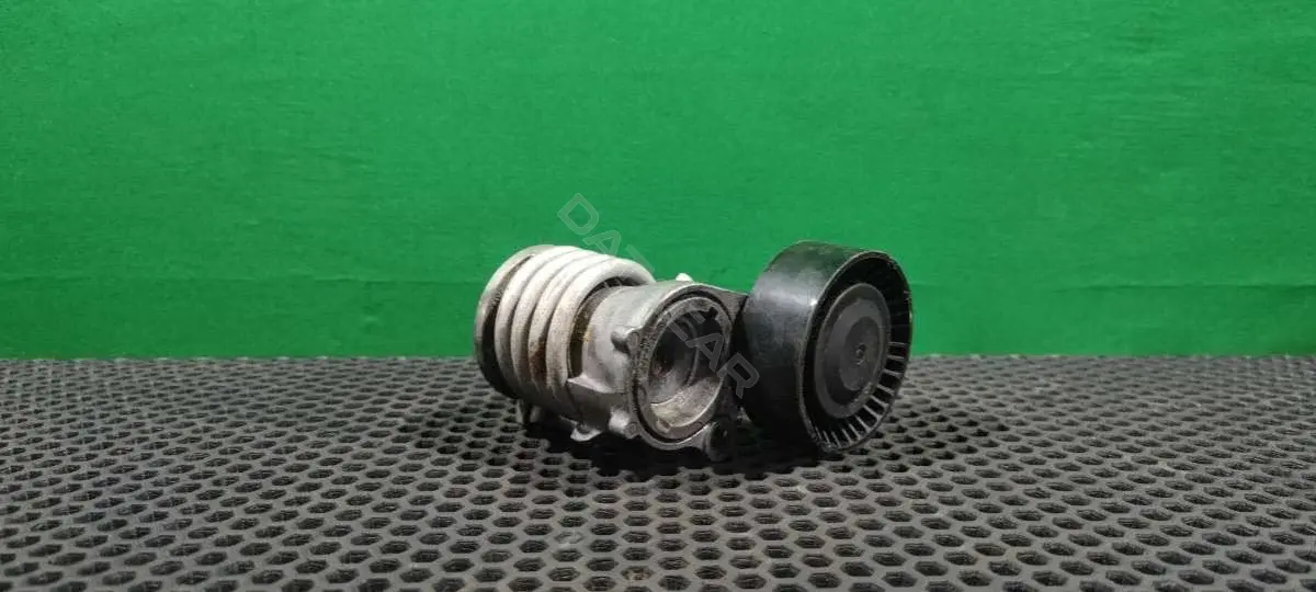Натяжитель ремня генератора 03D 903 305 F