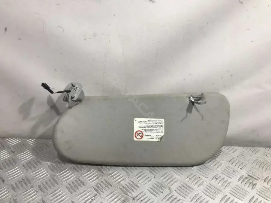 Козырек солнцезащитный 7M0 857 552 AH