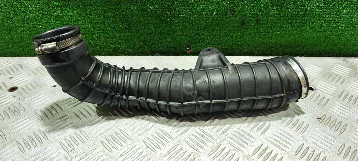 Патрубок воздушный 57348451