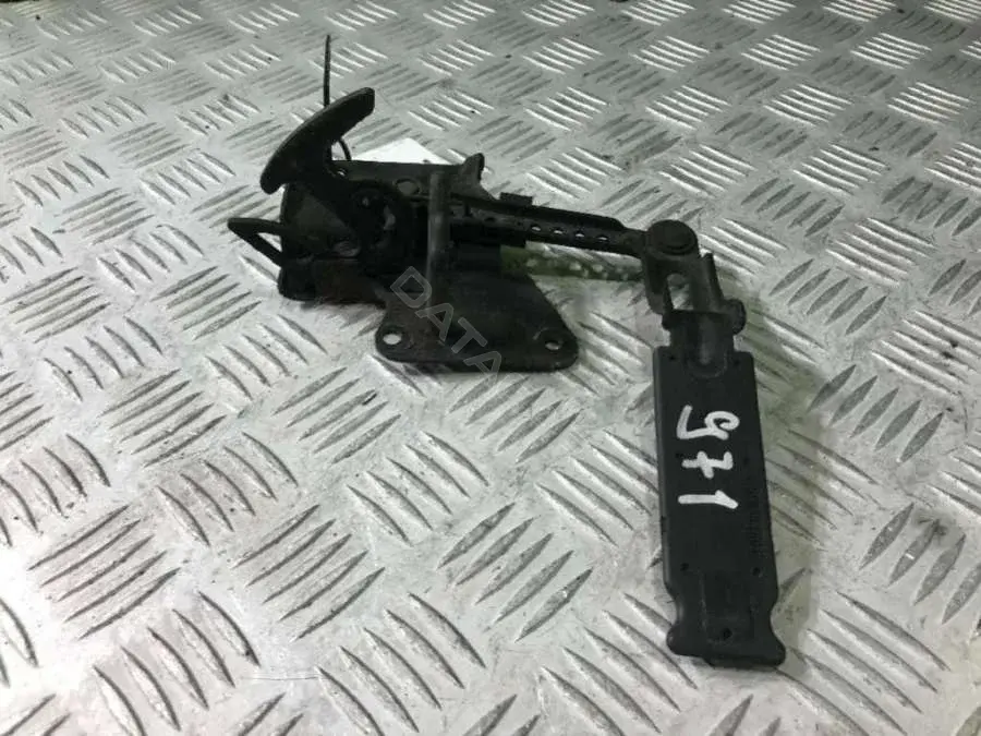 Замок капота 4B0 823 480 C