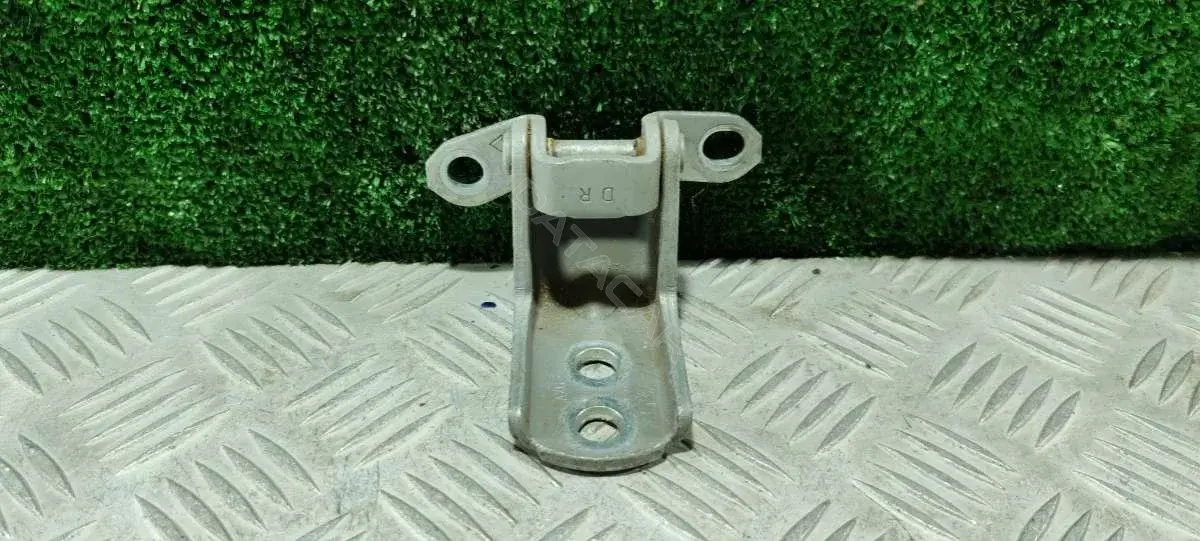 Петля двери 65878891