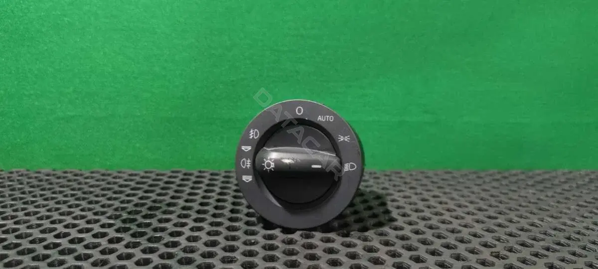 Переключатель подрулевой 4F1941531D