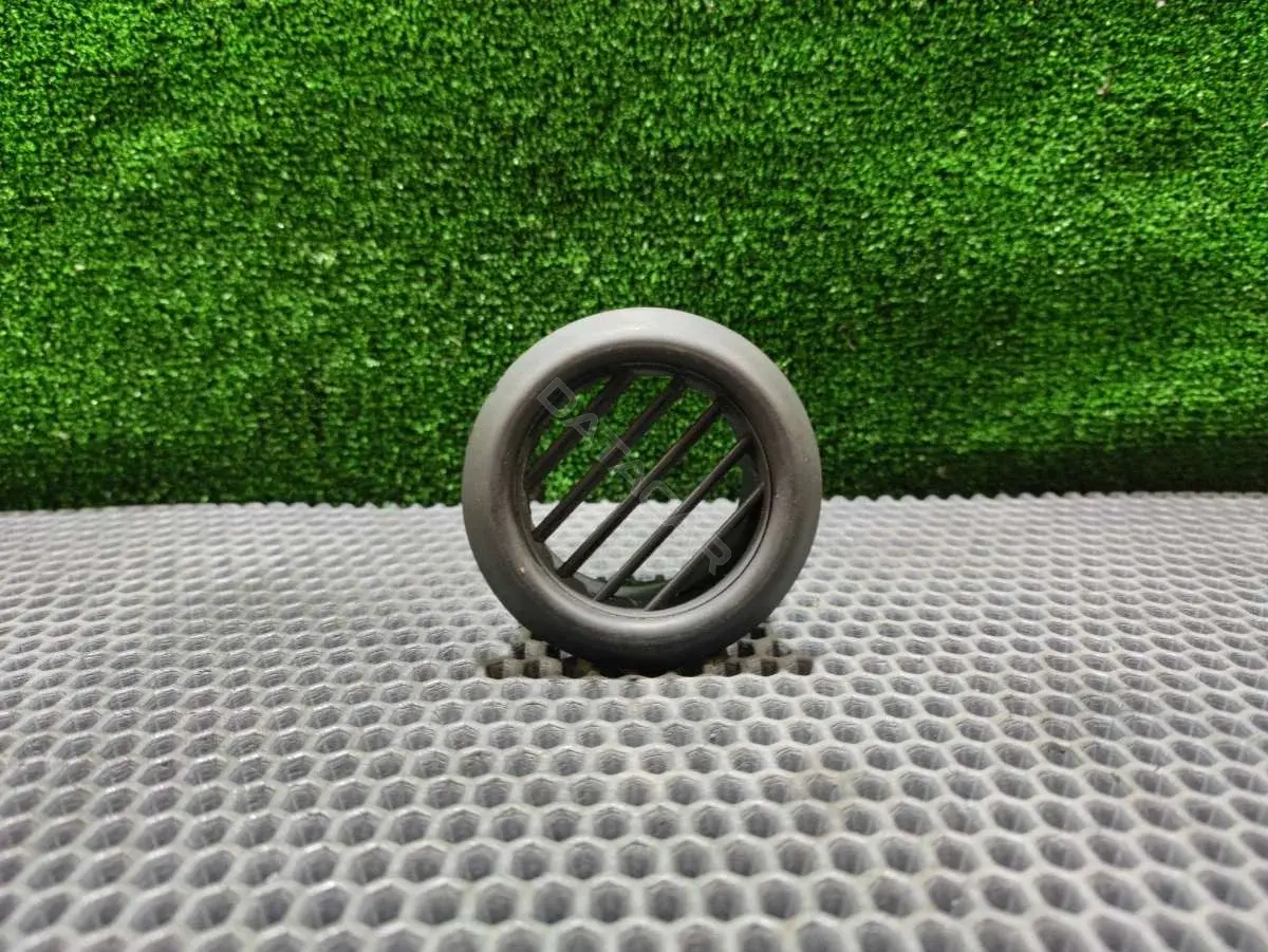 Дефлектор обдува салона 3D0857481