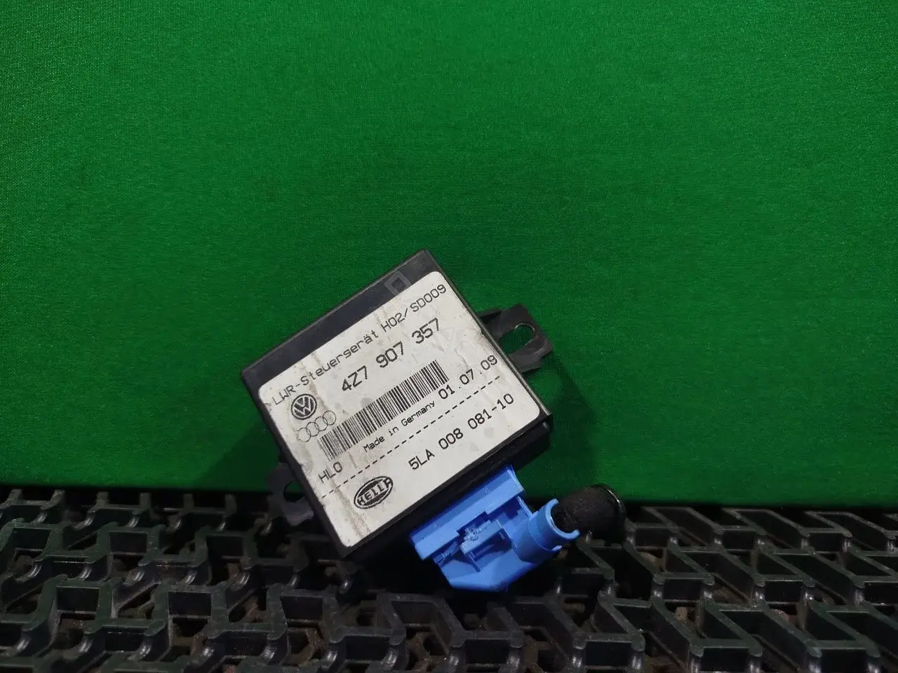 Блок управления светом 4Z7 907 357