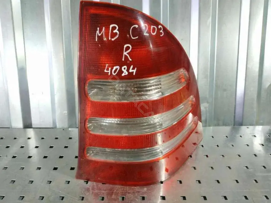 Задние фонари A2038201264