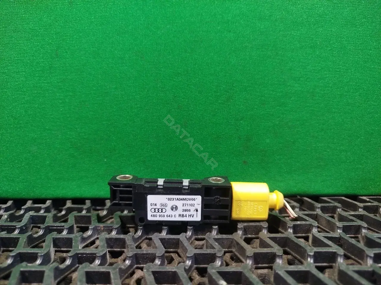 Датчик удара 4B0 959 643 C