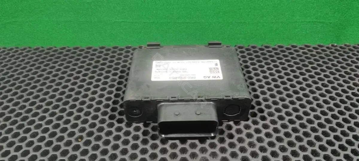 Регулятор напряжения 8K0 959 663