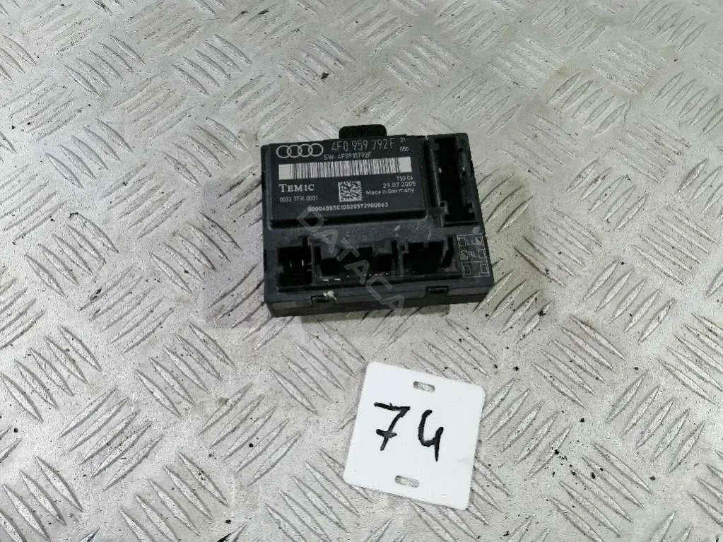 Блок комфорта 4F0959792F